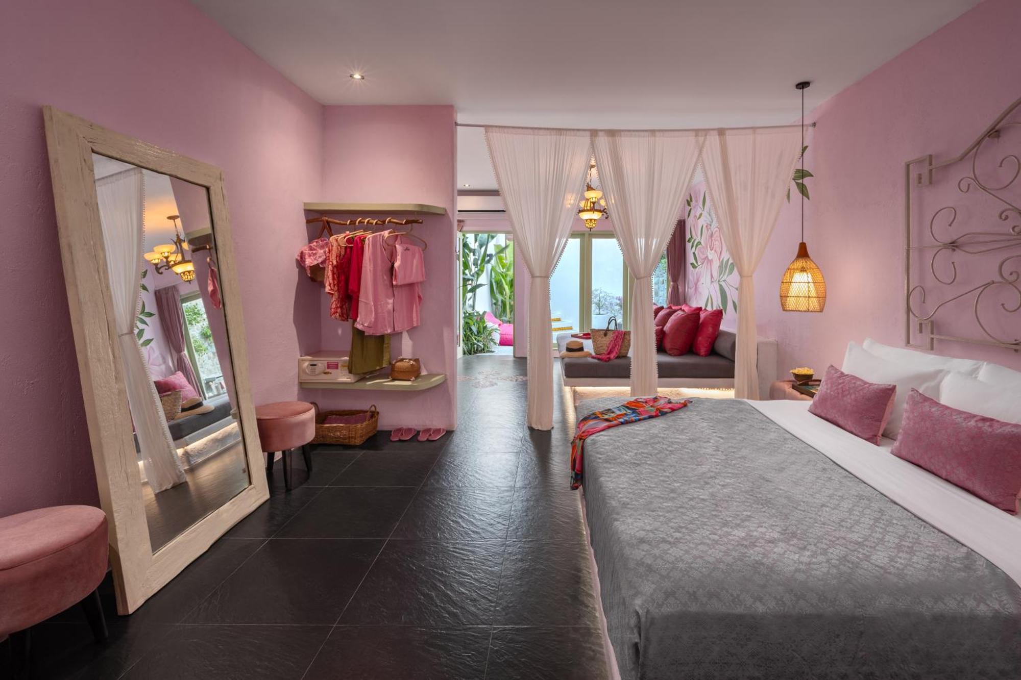 Intimate Suite Cool Adults Only,1693286471:JPEG
